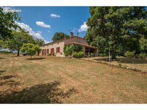 Propriété 6 pièces 218 m²