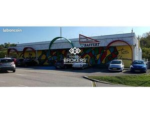 Local commercial 1530 m² Ruy-Montceau