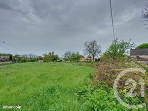 Terrain 1 095 m² Champs