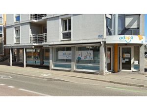 Bureaux rénovés de 217m² - rdc - à vendre