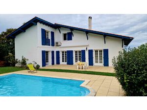 Vente maison 7 pièces 183m2 Anglet 64600 - 990000 € - Surface Privée