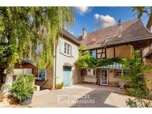 Ensemble immobilier rare entre remparts et vignobles