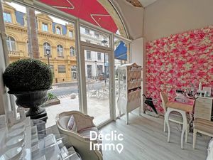 Location locaux professionnels 32 m² à Grasse (06130)  800 €