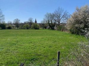 Terrain constructible viabilisé à vendre