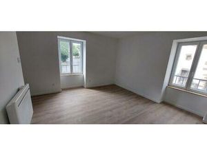 Location Maison 3 pièces 62m² OLLOIX 63450