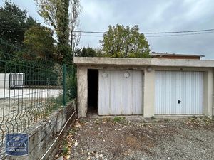 Parking à louer 12 m² - Montauban (82) - 60€