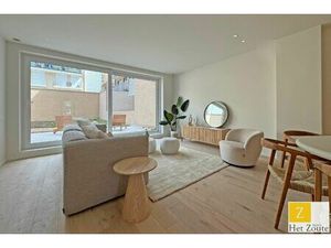 Gelijkvloers appartement met terras en tuin te Knokke