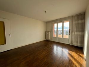 Vente appartement 3 pièces 54 m² à Decines-charpieu (69150)  144 000 €