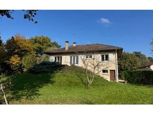 Maison Mézériat m² T-5 à vendre  195 000 €