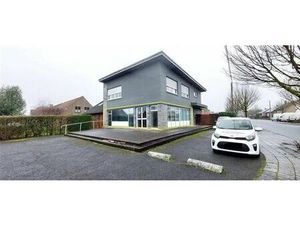 Espace bureau - 100€ provisions gaz + 30€ provisions eau