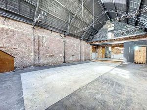 Accueil en vente à Avenue du Bourgmestre Jean Materne 83  Jambes  Belgique | CENTURY 21®