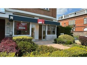 À LOUER — Local commercial à Woluwé-Saint-Pierre