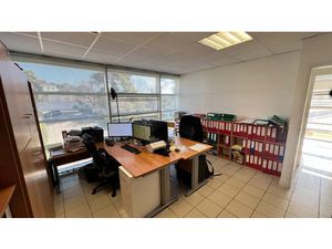 Location locaux professionnels 90 m² à Marseille 11ème (13011)  1 545 €