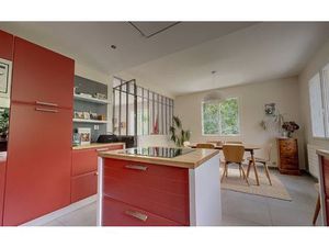 Maison Ouges m² T-7 à vendre  470 000 €