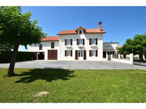 Vente ferme 6 pièces 170 m² à Arzacq-Arraziguet (64410)  248 000 €