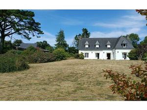 Maison Confort-Meilars 265 m² T-8 à vendre  471 000 €