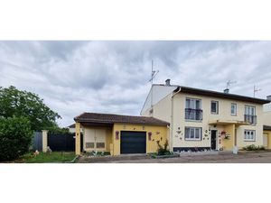 Vente maison 5 pièces 100 m² à Contrexeville (88140)  112 800 €
