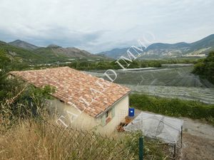 Vente maison 3 pièces 76 m² à Vitrolles (05110)  224 500 €