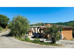 Maison - 6 pièces - 183 m²