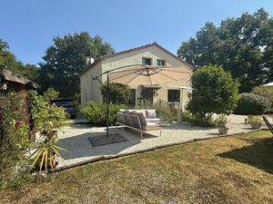 Castelsagrat Maison avec 3 chambres  près du village avec 1.9 hectares