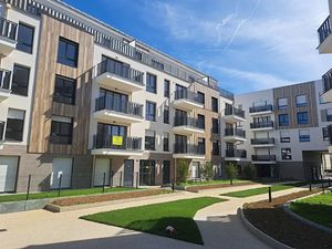 Location appartement 5 pièces 92.11 m² à Noisy-le-Sec (93130)  1 490 €