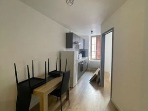 Location meublée appartement 2 pièces 33 m² à Pamiers (09100)  570 €