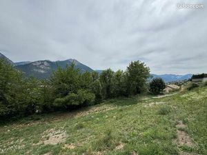 Terrain 3 478 m² Chateauroux Les Alpes
