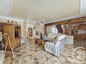 Maison 6 pièces 192 m²