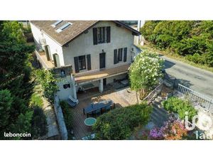 Maison de village 9 pièces 157 m²