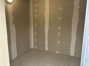 Garage/box 10 m² Blaye