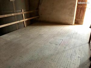 Garage/box 10 m² Aubepierre Ozouer Le Repos