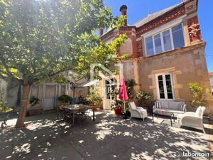 Maison 7 pièces 230 m²