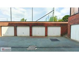 Garagebox te koop in Sint-Pieters-Leeuw