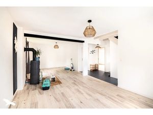 Vente maison 8 pièces 116 m² à Lanmeur (29620)  286 740 €