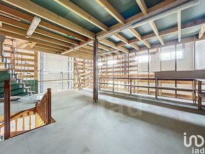 Location Local d'activités 367 m²