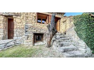 Maison avec jardin et terrasse Murs (84)