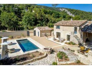 Maison de luxe à vendre à Oppède : 2 350 000€ | 221m²