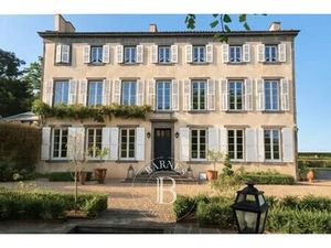 Maison à vendre 7 Pièces 270 m2 Saint-Ignat - 895 000 €