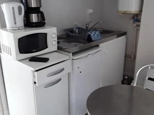 Location meublée appartement 1 pièce 19 m² à Bourges (18000)  450 €