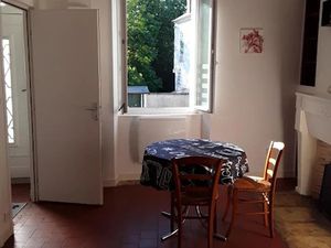 Location meublée appartement 1 pièce 24 m² à Bourges (18000)  450 €