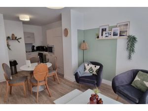 Location meublée appartement 2 pièces 41 m² à Macon (71000)  900 €
