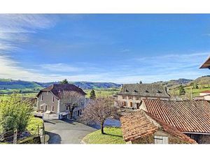 Maison Leynhac m² T-6 à vendre  99 000 €