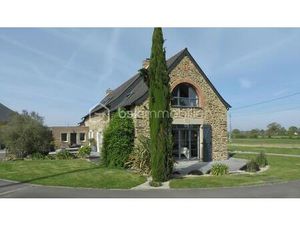 Maison de 269 m² à Cornille