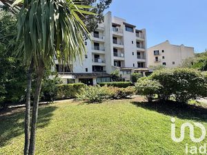 Vente appartement 2 pièces 69 m² à Cogolin (83310)  285 000 €