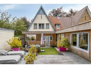 Des locaux commerciaux polyvalents avec une maison !