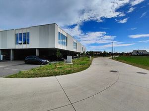 Instapklare kantoorruimte (177 m²) te huur in bedrijfspar...