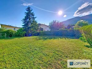 Terrain Sergy 459 m2