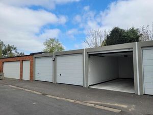Garage à vendre à Ieper € 43.000 (LCNWC) - | Zimmo