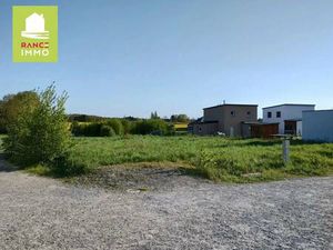 Terrain constructible viabilisé à vendre