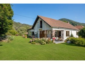 Vente maison 6 pièces 155 m² à Decazeville (12300)  219 500 €